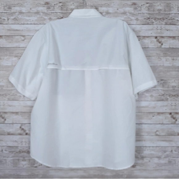 Eddie Bauer Fishing Shirt Mens XL Short Sleeve Mesh Lined Button Up White 951 - Picture 2 of 7